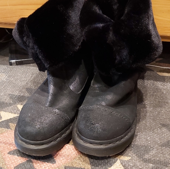 ✨host pick✨Doc Martens Pasha in Black Crackle Suede - Picture 2 of 11